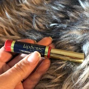 Lipsense lipstick in Fly Girl